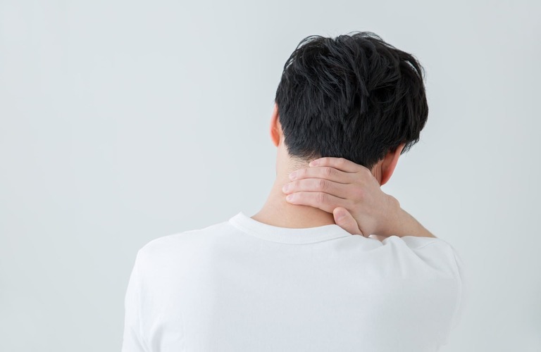 現代人が抱えやすい慢性疲労やスマホ首の症状を緩和 | 春日部の整体ならお客様に寄り添った秘密の吉田整体